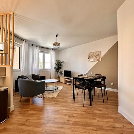 Villeurbanne • T2 Fraternite • Hostisy 外观 照片