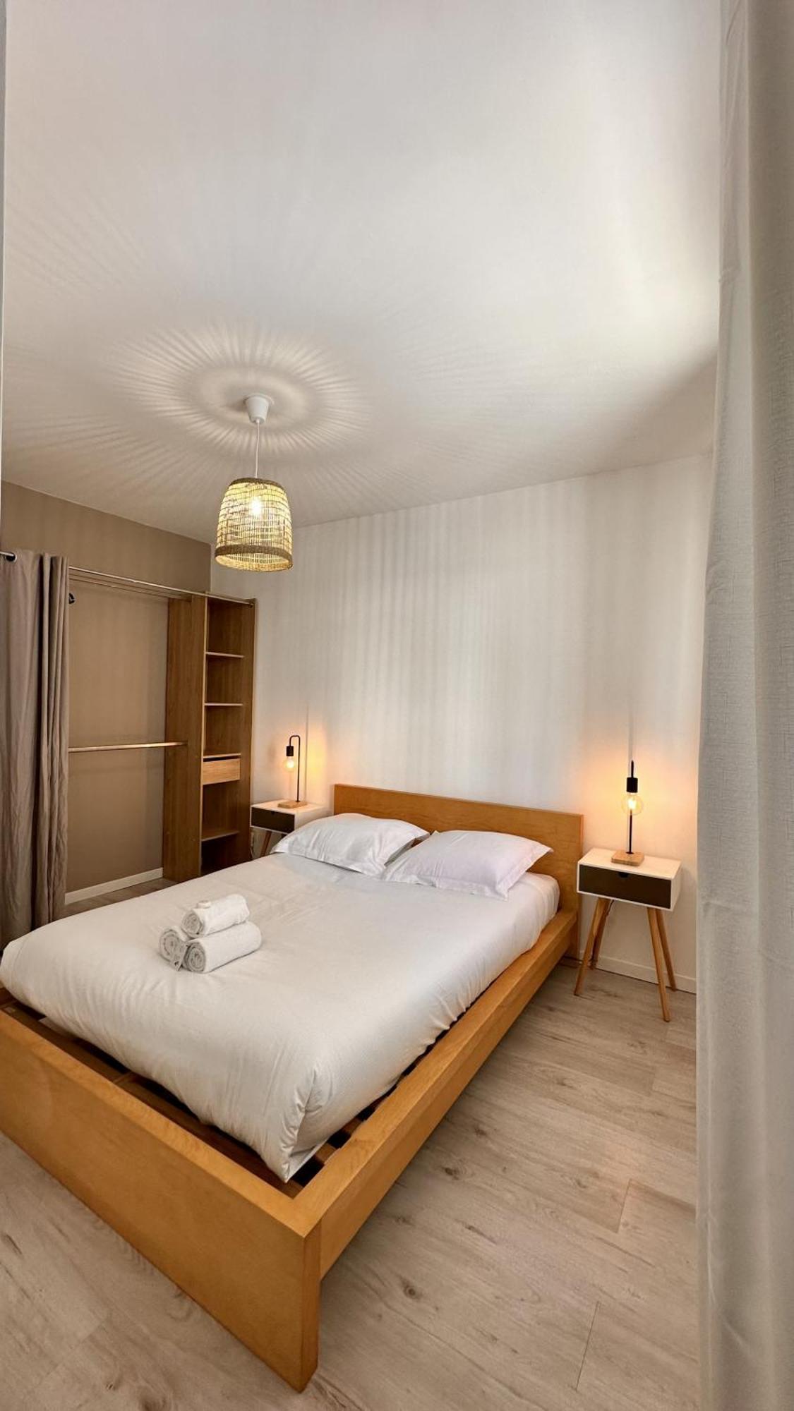 Villeurbanne • T2 Fraternite • Hostisy 外观 照片